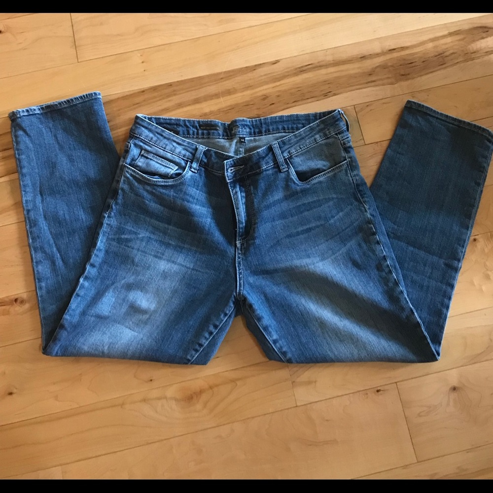 Kut from the Kloth Reese ankle straight size 14